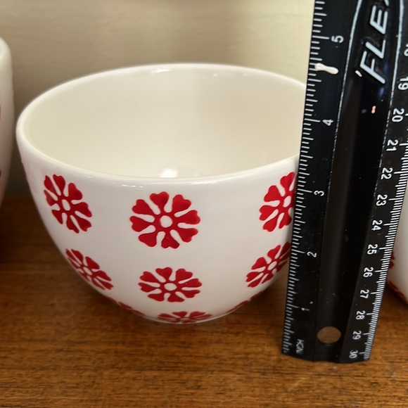 Crate & Barrel Nesting Bowl Set - Picture 5 of 6